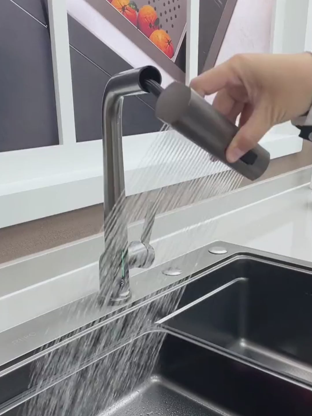 Intelligent Digital Display Faucet with Pull-out Basin